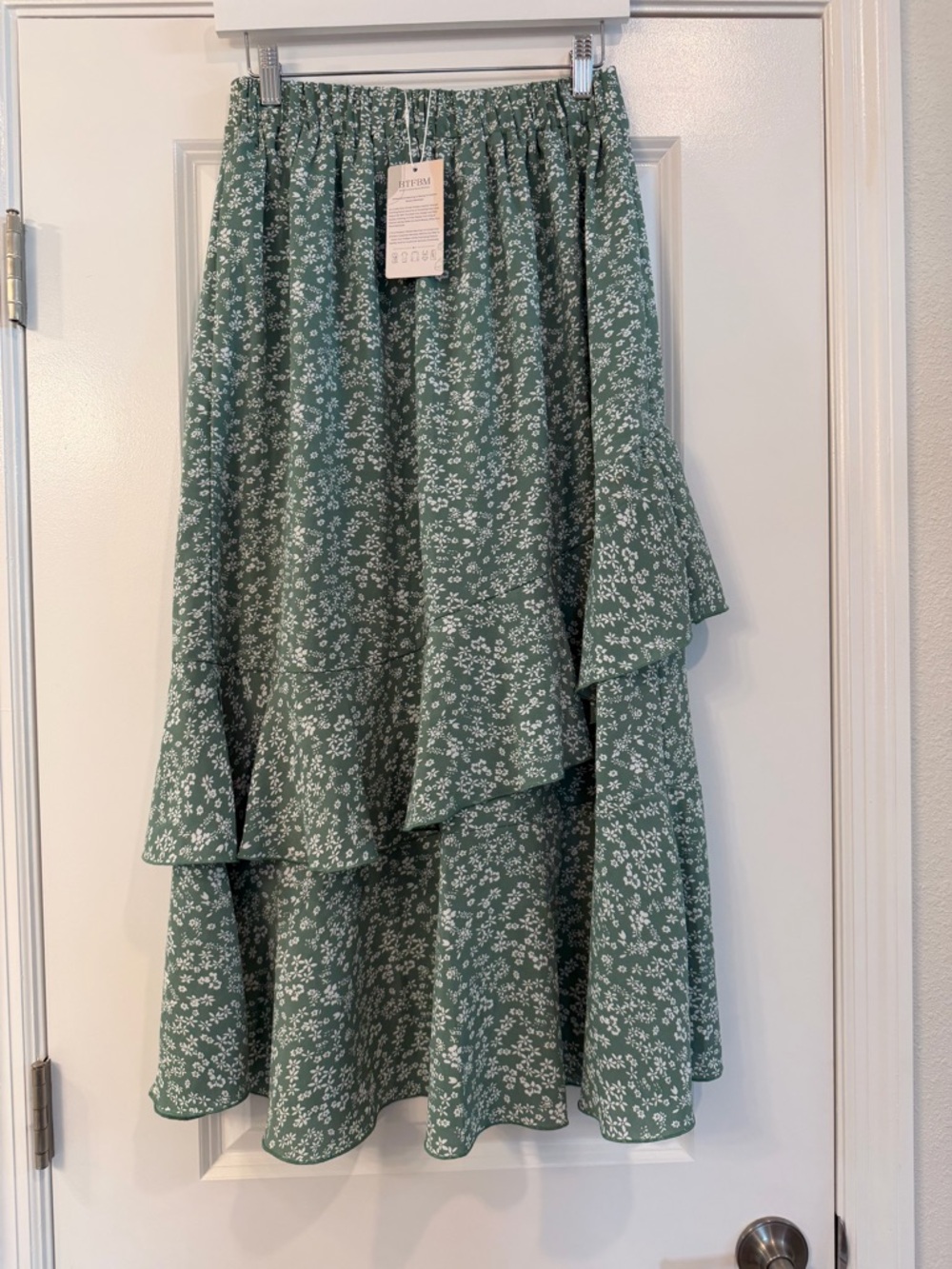Floral Ruffle High-Low Maxi Skirt - Sage Green- SMALL, NEW WITH TAGS - Picture 5 of 6